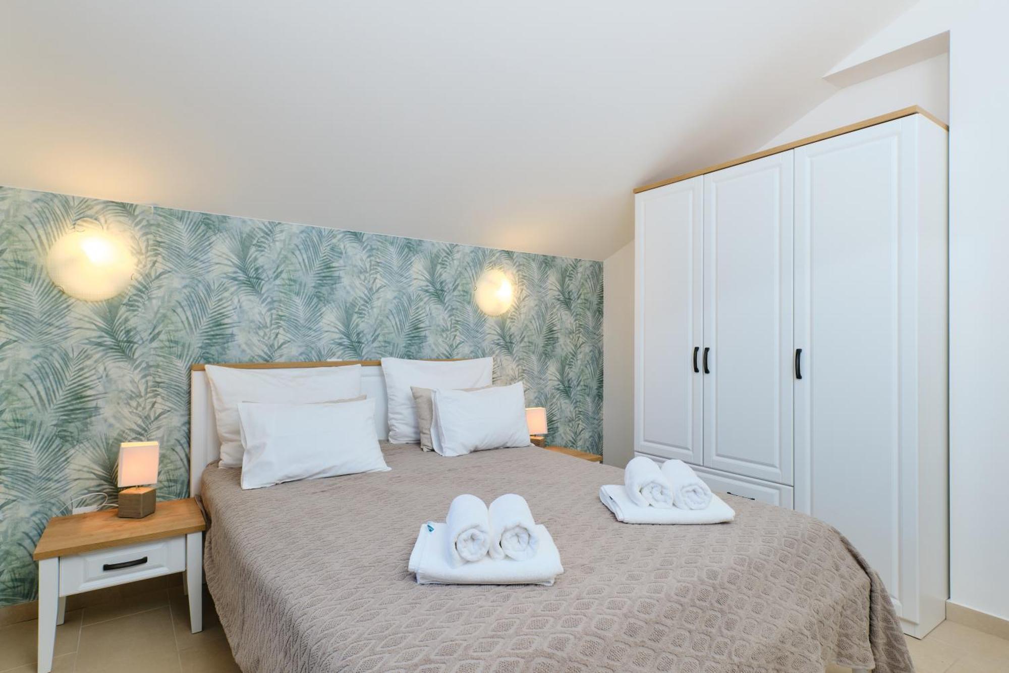 Apartments Divna Mali Lošinj Exterior foto