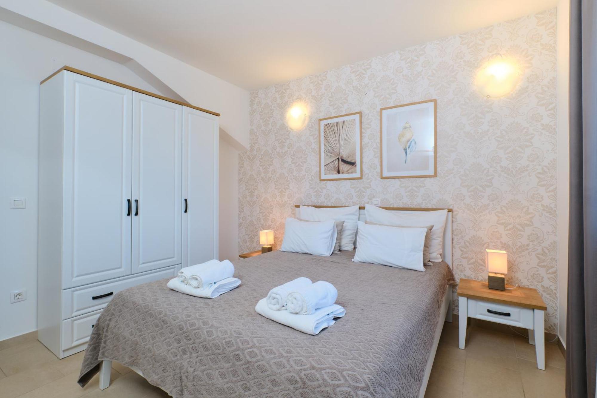 Apartments Divna Mali Lošinj Exterior foto